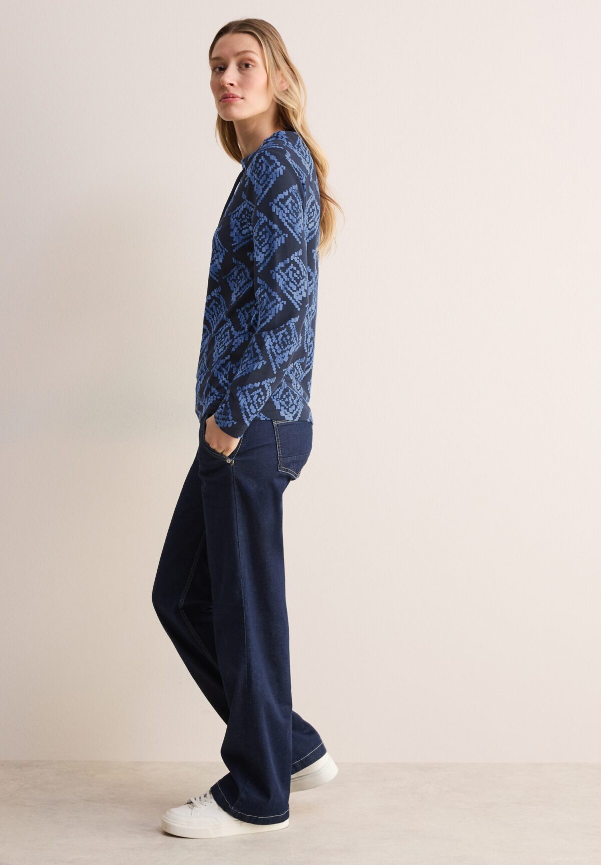 CECIL TOS Big AOP Funnel Neck – Bild 2