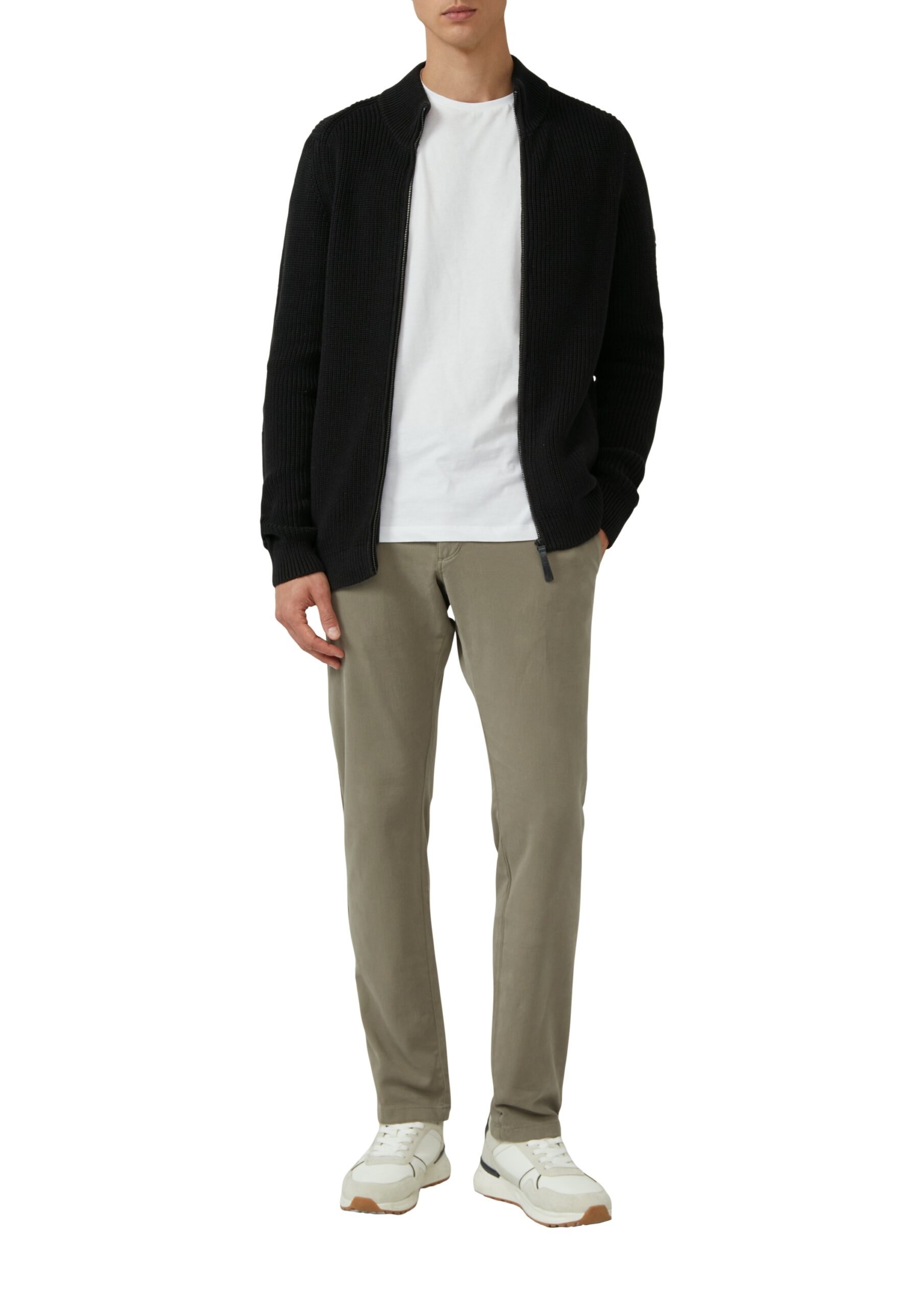 s_oliver_strickjacke_21_688_16_9999_1951.jpg S.OLIVER Strickjacke – Bild 1