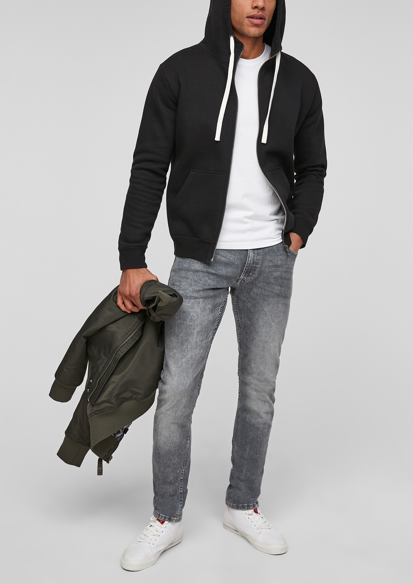 q_s_jeans_hose_20_056_16_95z4_1156.jpg Q/S Jeans-Hose – Bild 1