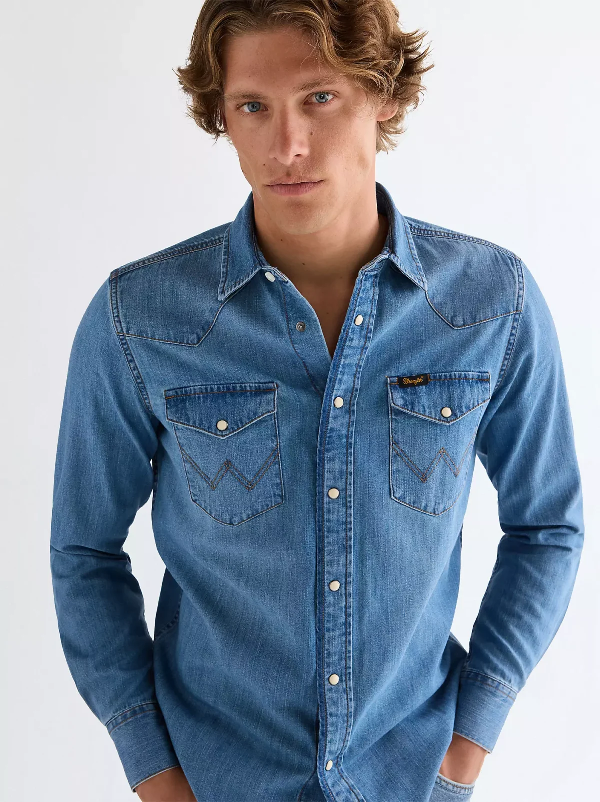 WRANGLER WESTERN_SHIRT MID_LIGHT_WASH – Bild 2