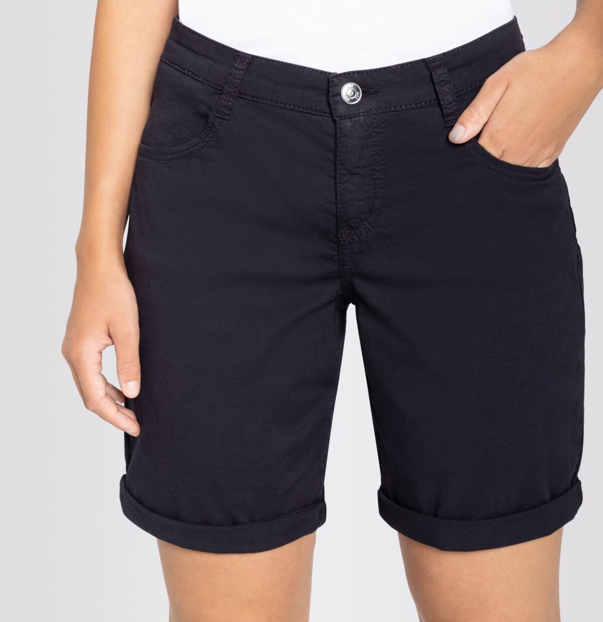 MAC Jeans SHORTY – Bild 1