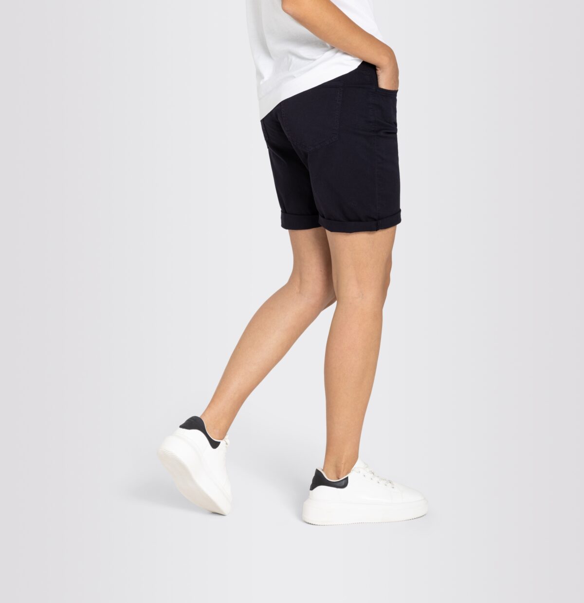 MAC Jeans SHORTY – Bild 3